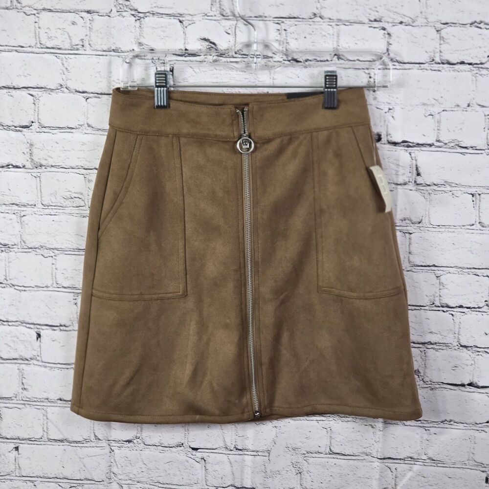Maurices Sz 2 Soft Faux Suede Sailor Pocket Zipper Short Skirt in Fawn